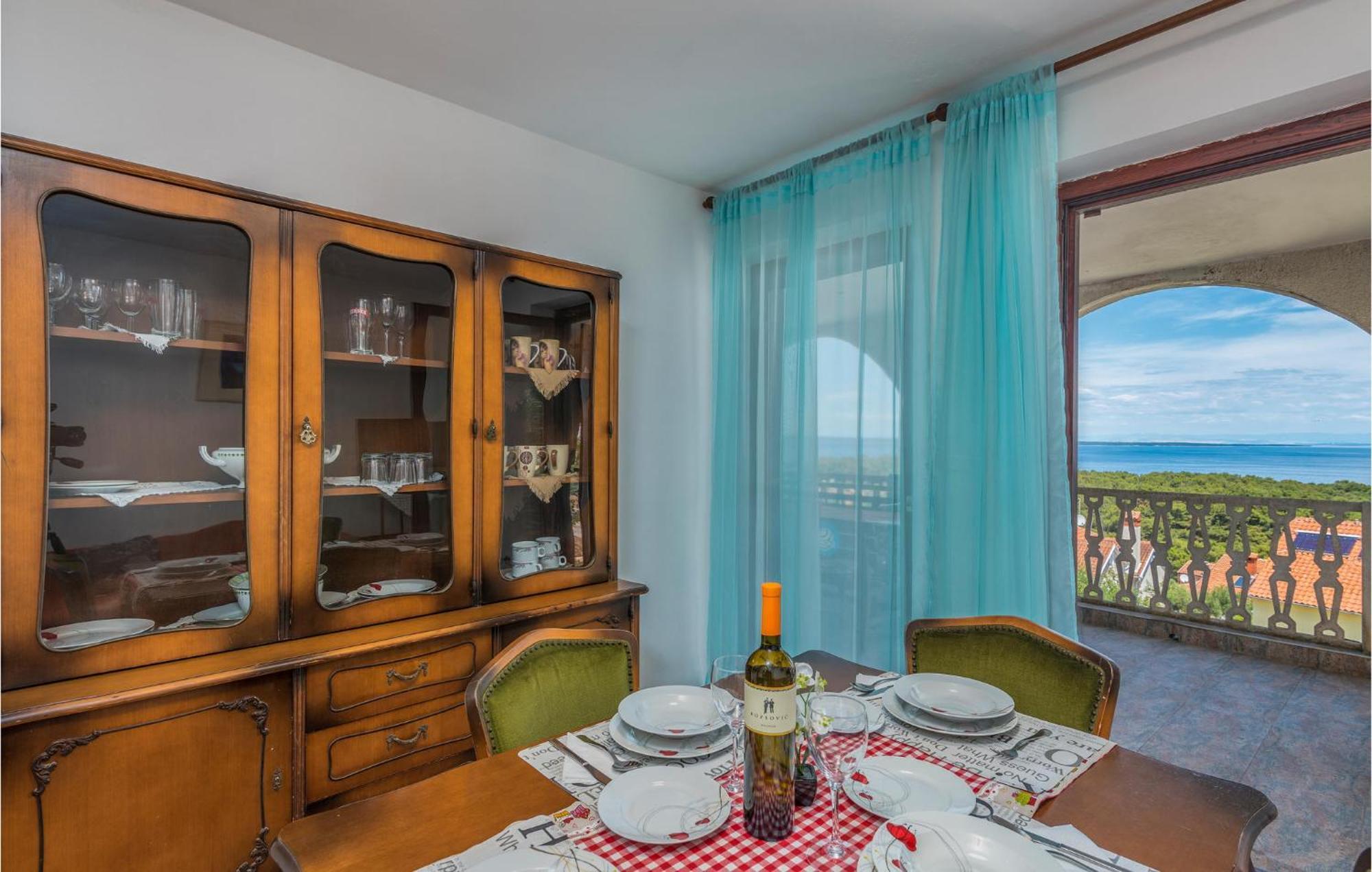 Lovely Apartment In Mali Losinj With Kitchen Exterior foto