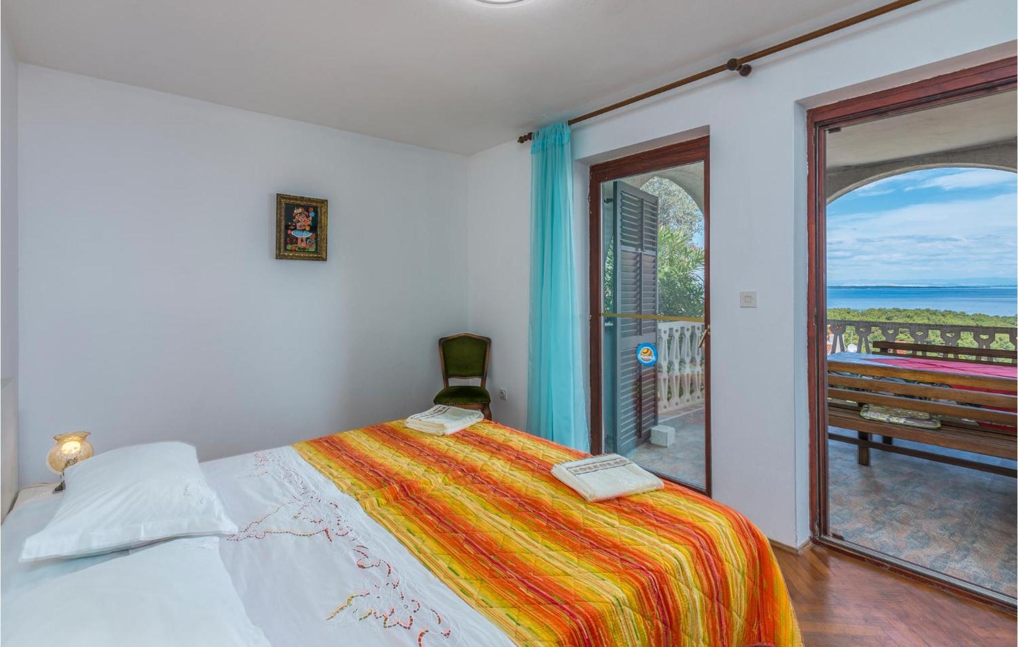 Lovely Apartment In Mali Losinj With Kitchen Exterior foto